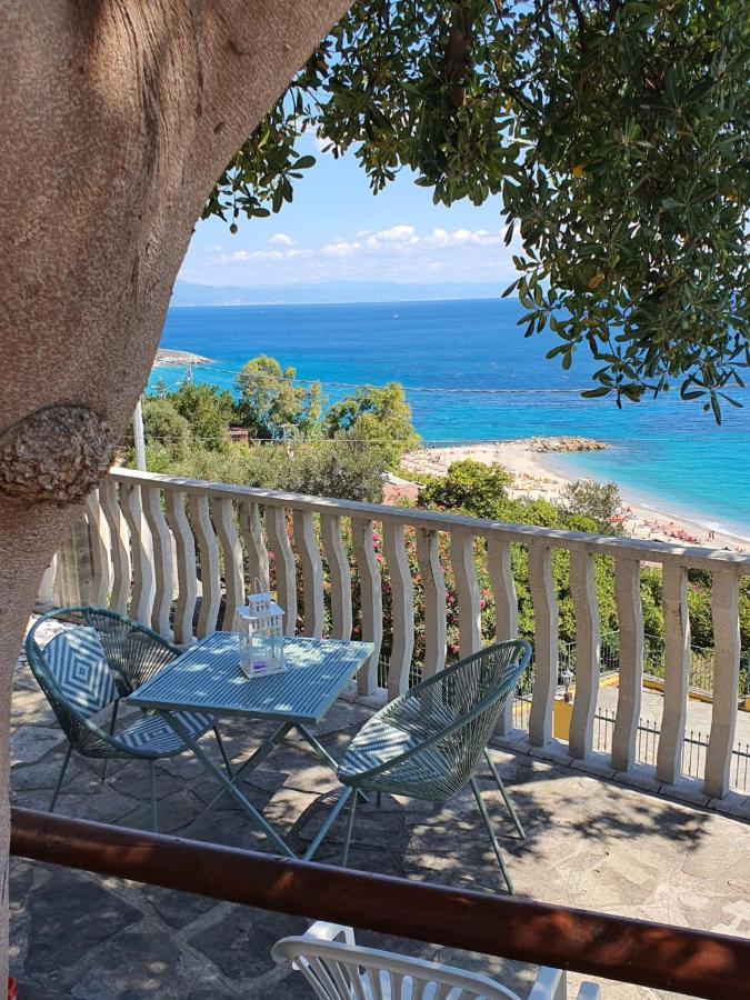 Una Finestra Sul Mare Monolocale Apartment Bergeggi Exterior photo