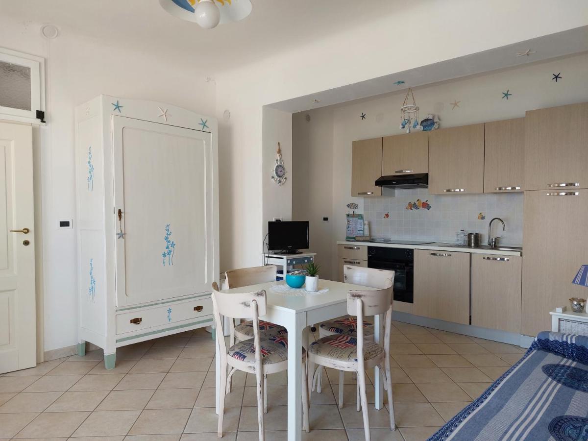 Una Finestra Sul Mare Monolocale Apartment Bergeggi Exterior photo