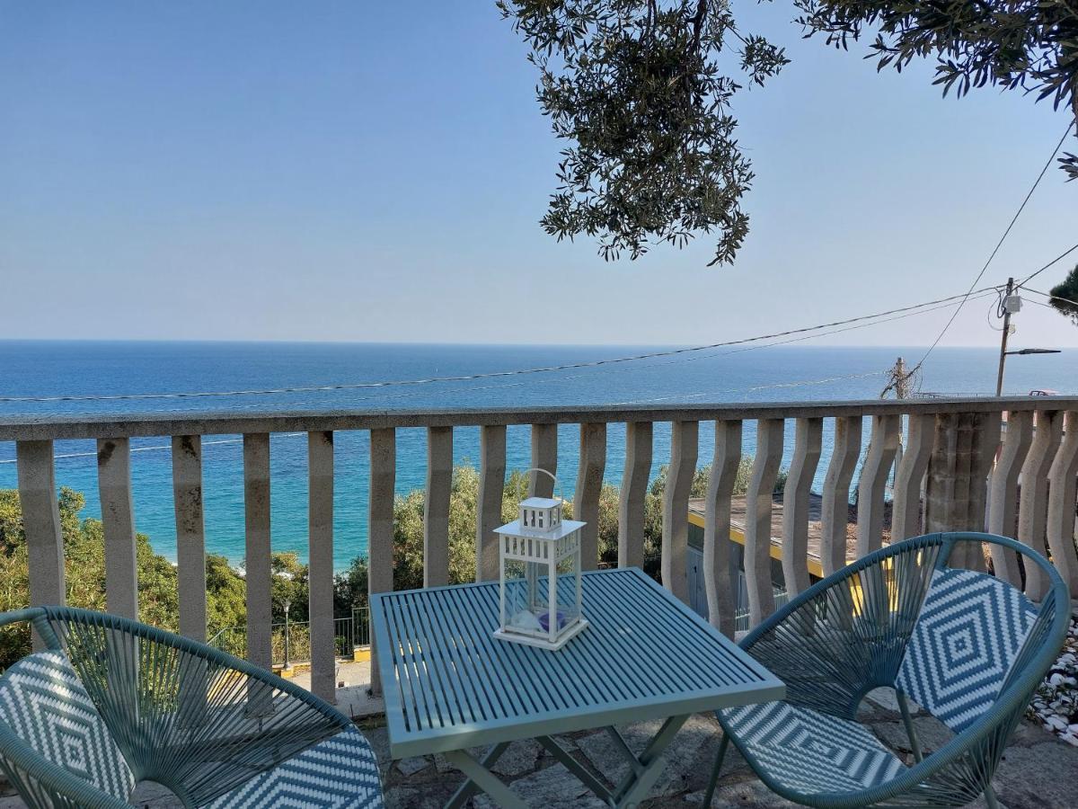 Una Finestra Sul Mare Monolocale Apartment Bergeggi Exterior photo
