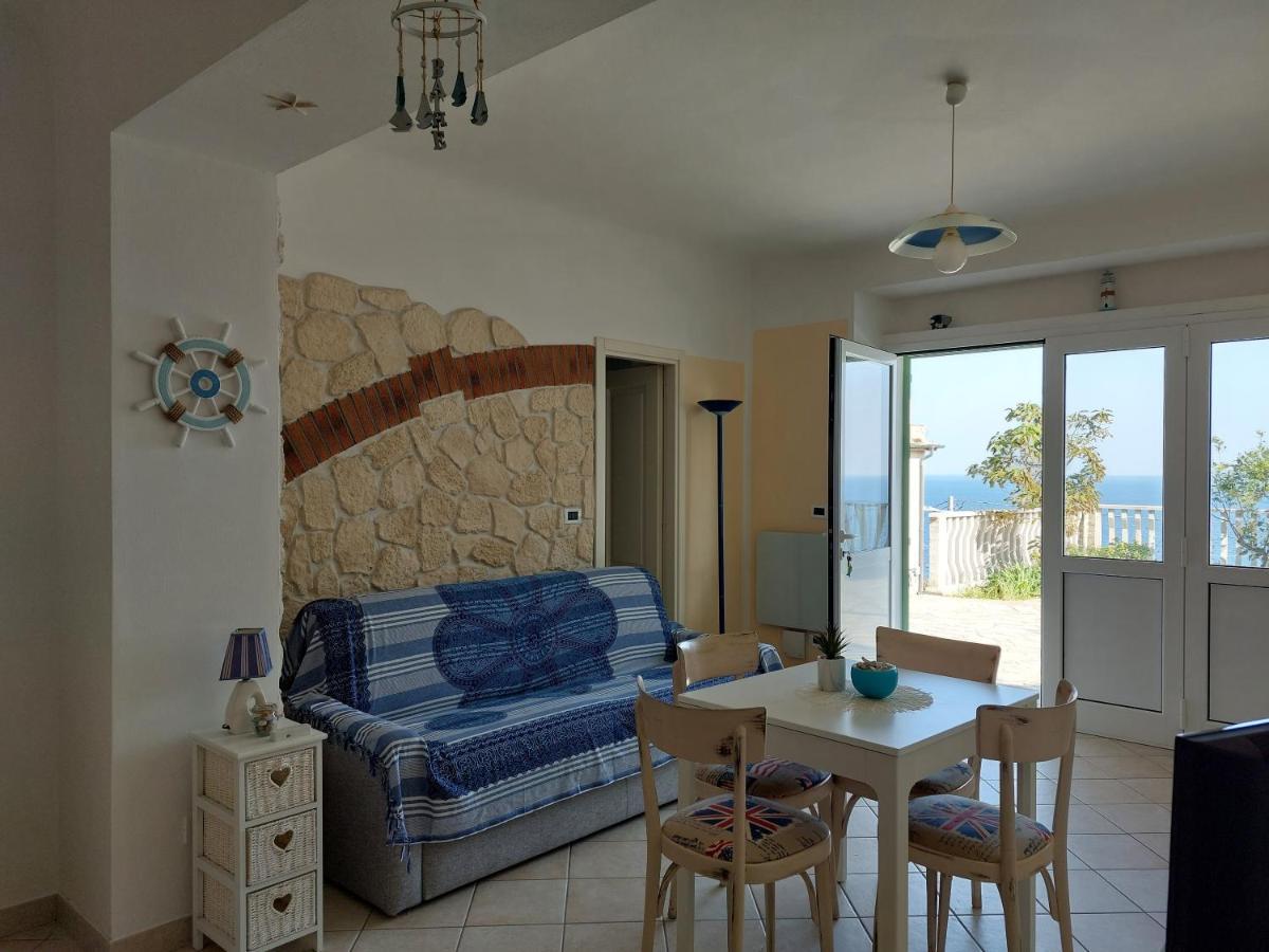 Una Finestra Sul Mare Monolocale Apartment Bergeggi Exterior photo